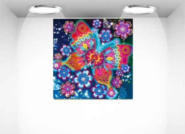 Mariposa Luminosa 30x30